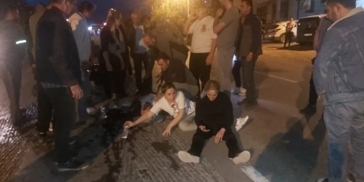 Bursa’da motosiklet traktöre çarptı: 2 yaralı