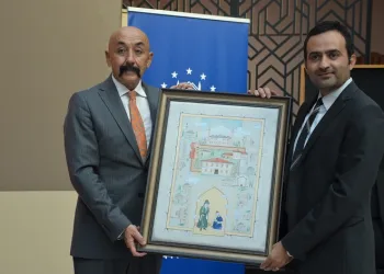 Sanatseverler ‘Çeşm-i Cihan Ebru Sergisi’nde buluştu