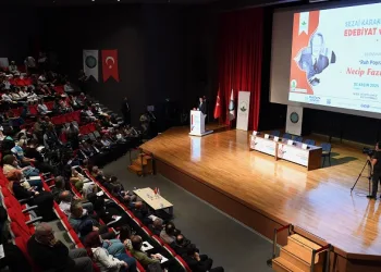 Necip Fazıl Kısakürek’in hayatı ve eserleri konuşuldu