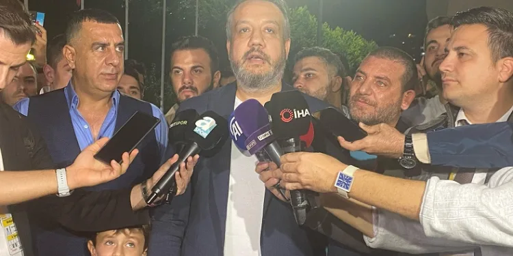 Antalyaspor Başkanı : “Bu saatten sonra yukarılarda olmak için mücadele edeceğiz”
