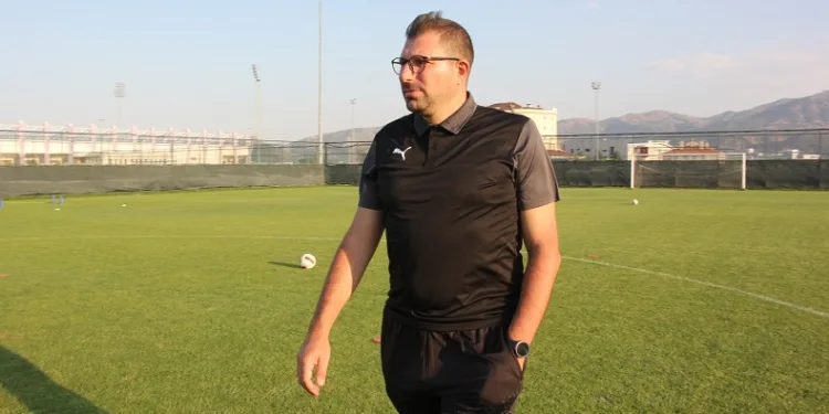 Fatsa Belediyespor Teknik Direktörü Murat Parlak: “Artık ligde fark oluşturma zamanı geldi”