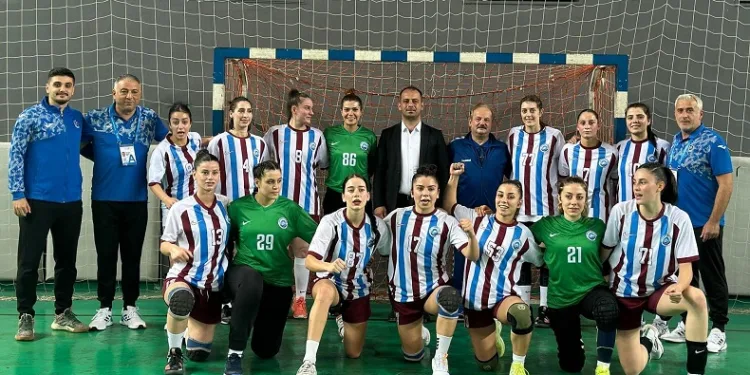 Ortahisar Kadın Hentbol Takımı liginde liderliğe yükseldi