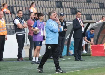 Yılmaz Vural Menemen FK’nın başında 2’de 2 yaptı