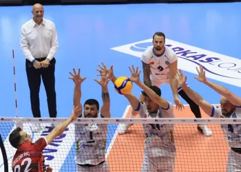 Arkas Spor, Halkbank deplasmanında