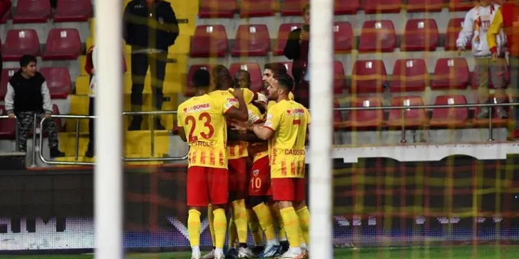 Kayserispor 3 maçta 9 puan topladı