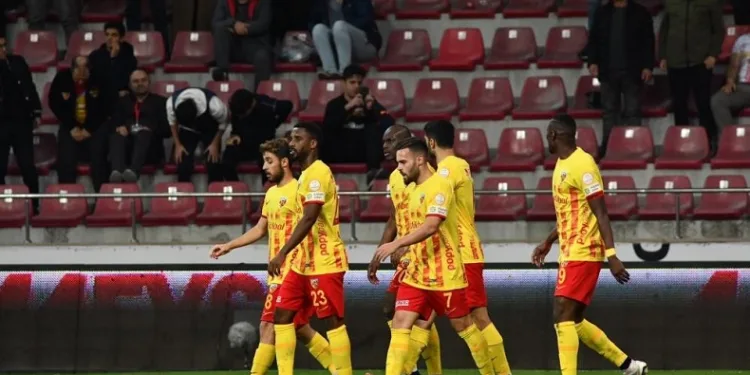 Kayserispor Alanyaspor karşısında 11 maç sonra kazanmasını bildi