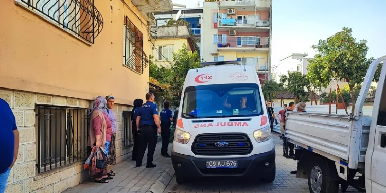 Aydın’da 2 işçi inşaat iskelesinden düştü