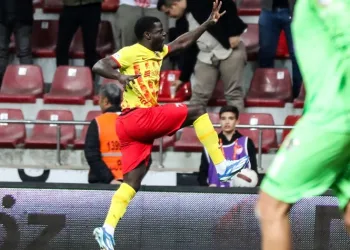 Olivier Kemen ilk golünü attı
