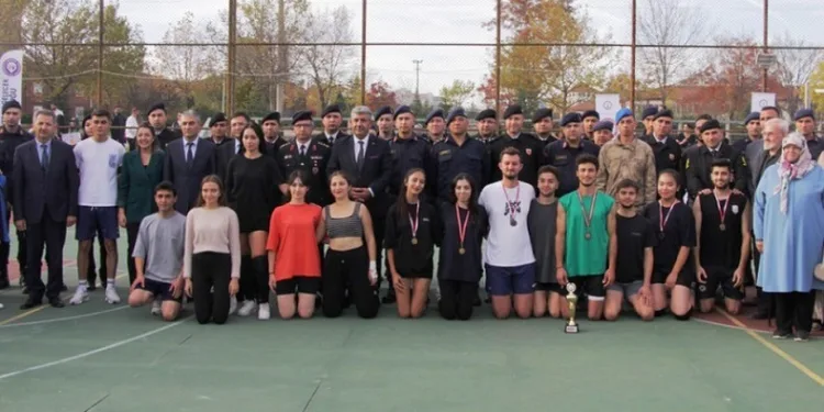 DPÜ’de Jandarma Şehitlerine Vefa Kupası Voleybol Turnuvası