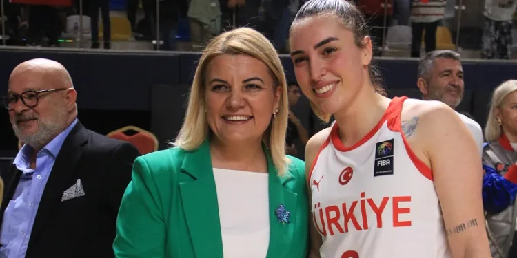 Fatma Kaplan Hürriyet’ten Hidayet Türkoğlu’na çağrı
