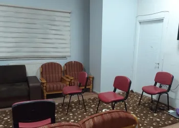 Yönetici kulüp binasında antrenörü darp etti