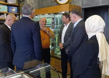 MHP İl Başkanı Muhammet Tekin esnafı ziyaret etti