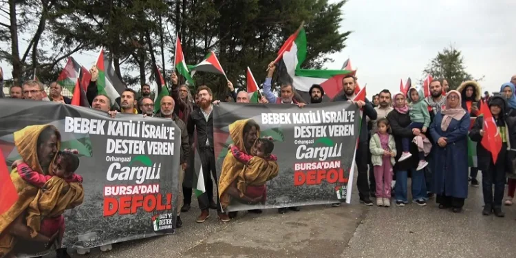 Gazze ile Dayanışma Platformu, Cargill önünde eylem yaptı