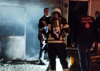 Elazığ’da 4 ayrı bodrumda çıkan yangın itfaiye tarafından söndürüldü