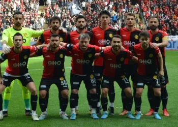 Eskişehirspor ilk puan kaybını yaşadı