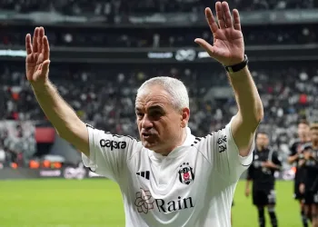 Rıza Çalımbay galibiyet ile başladı