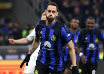 Hakan Çalhanoğlu, SerieA tarihine geçti