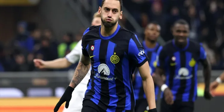 Hakan Çalhanoğlu, SerieA tarihine geçti