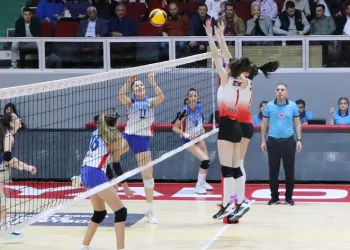 Çiftlikköy’ün Sultanları Nilüfer’i kolay geçti 3-0