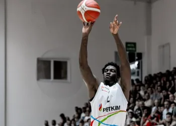 Aliağa Petkimsporlu Khyri Thomas, haftanın 5’ine seçildi