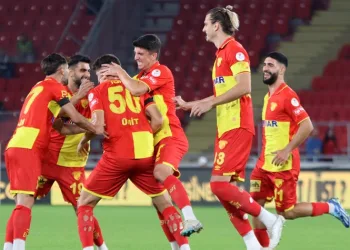 Göztepeli savunmacılar iş başında