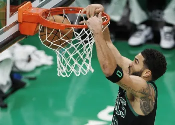 NBA’de Boston Celtics, New York Knicks’i mağlup etti