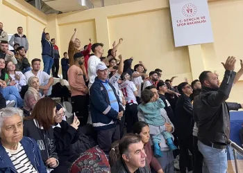 Taraftarlardan seyirci düzenine tepki