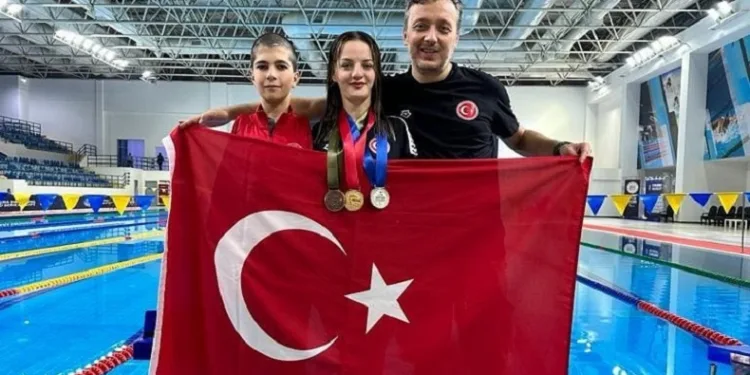 Milli yüzücü Sümeyye Boyacı Mısır’da altın madalya kazandı