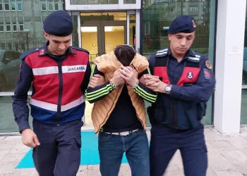 Uyuşturucuyla yakalanıp serbest kalan cep telefoncu itiraz üzerine tutuklandı