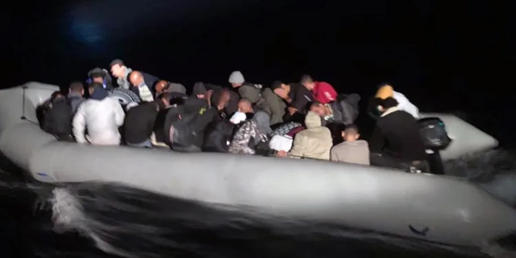 Datça’da 18 düzensiz göçmen kurtarıldı, 40 göçmen yakalandı