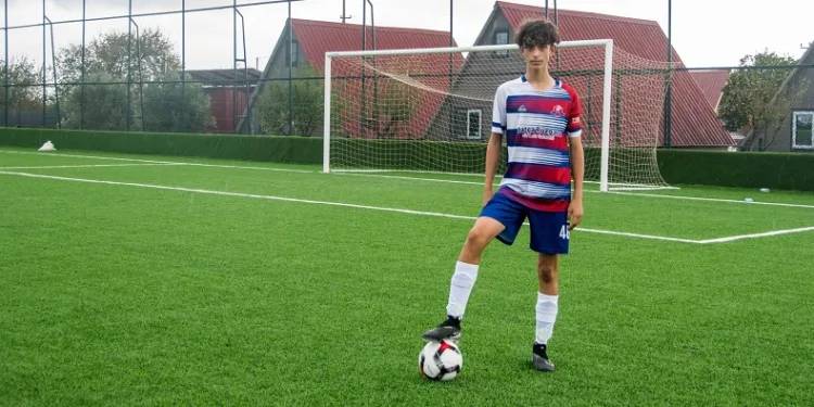 Datçalı genç Manisa Futbol Kulübü’nün alt yapısına transfer oldu