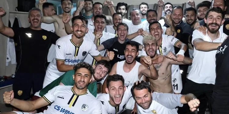 Aliağa FK, profesyonel liglerde kaybetmeyen 4 takımdan birisi