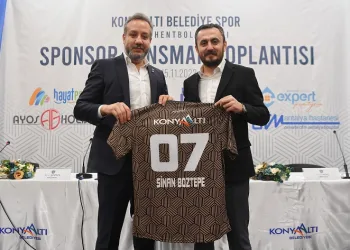 Antalyaspor Başkanı Sinan Boztepe: “Avrupa şampiyonu Konyaaltı Kadın Hentbol Takımı’nı gururla kıskanıyorum”