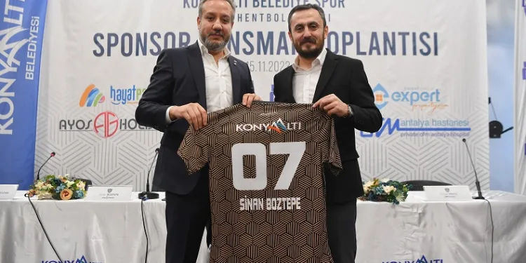 Antalyaspor Başkanı Sinan Boztepe: “Avrupa şampiyonu Konyaaltı Kadın Hentbol Takımı’nı gururla kıskanıyorum”