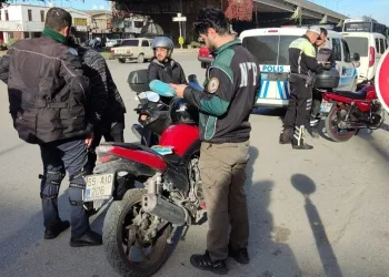 Samsun’da polisten motosiklet uygulaması
