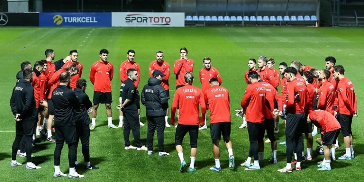 A Milli Futbol Takımı, hazırlıklarını sürdürdü