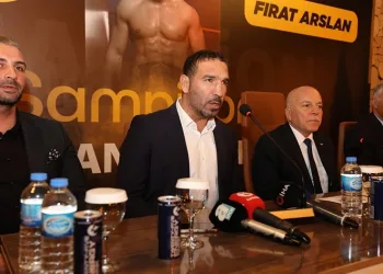 Şampiyon boksörden Palandöken’e övgü