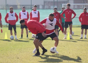 Afyonspor çalışmalara başladı