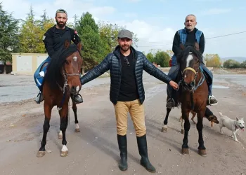 At severler Tavşanlı Kuruçay’da buluştu