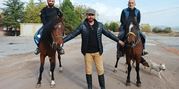 At severler Tavşanlı Kuruçay’da buluştu
