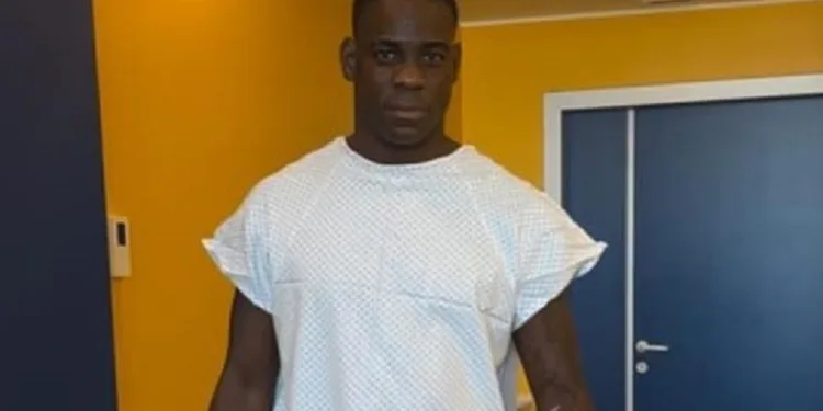 Mario Balotelli ameliyat oldu