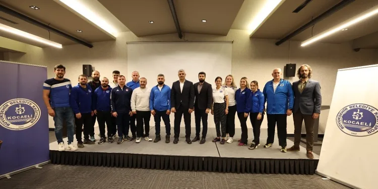 Kağıtspor’un dev kadrosu bir araya geldi