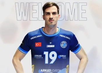 Bulgar oyuncu Nikolay Kartev, Arkas Spor’da