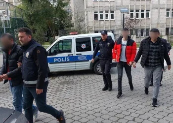 Cep telefonu gasbına 3 gözaltı