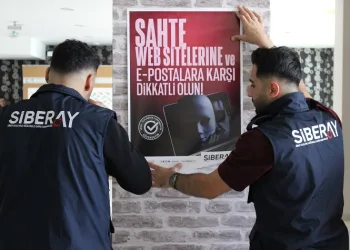 Samsun’da siber polisinden yasa dışı bahis ve güvenli internet uyarısı