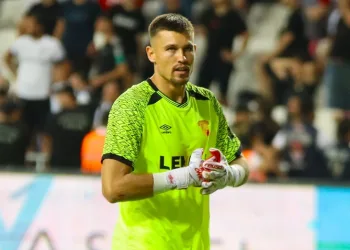 Göztepe’de Mateusz Lis, oynadığı 12 maçın 7’sinde kalesini gole kapadı