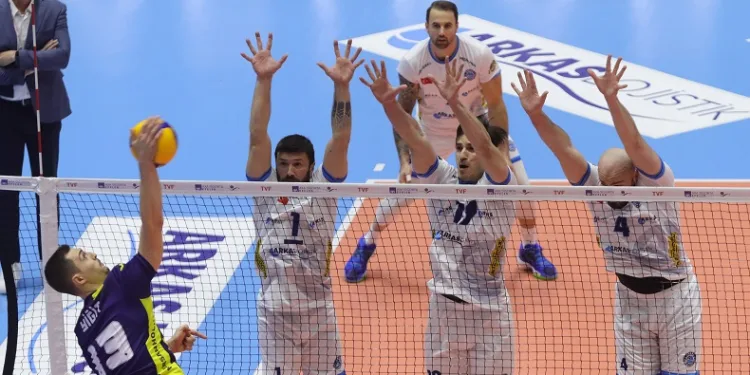 Arkas Spor, iç sahadaki 3. mağlubiyetini aldı