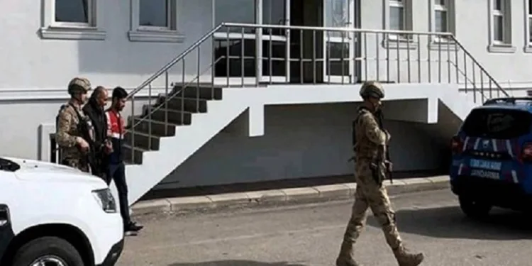 Hakkari’de aranan 34 hükümlü yakalandı