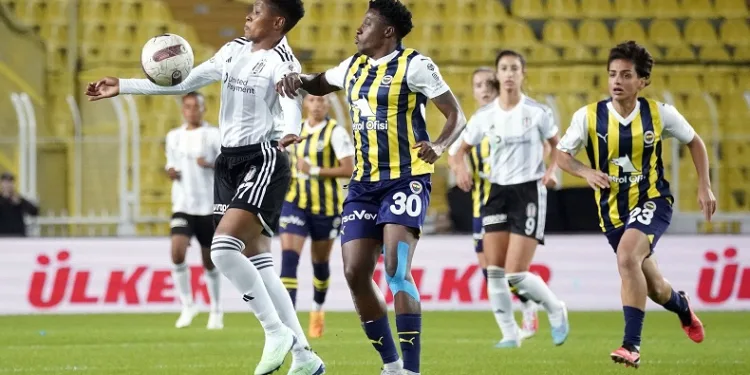 5 gollü derbinin galibi Fenerbahçe