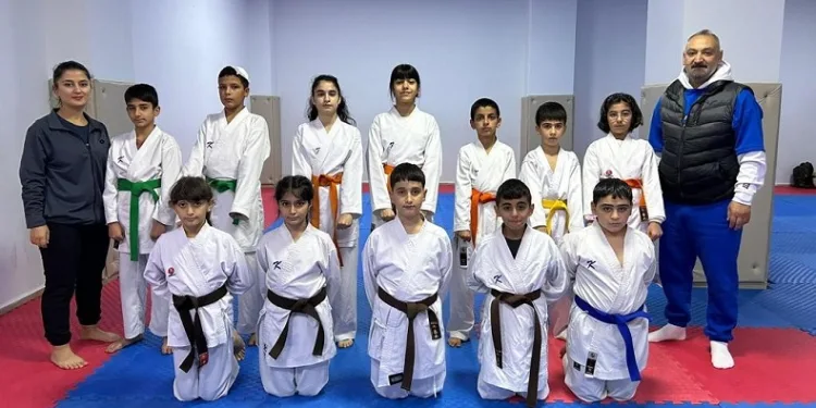Diyarbakır’da minikler tekvando ile büyüyor